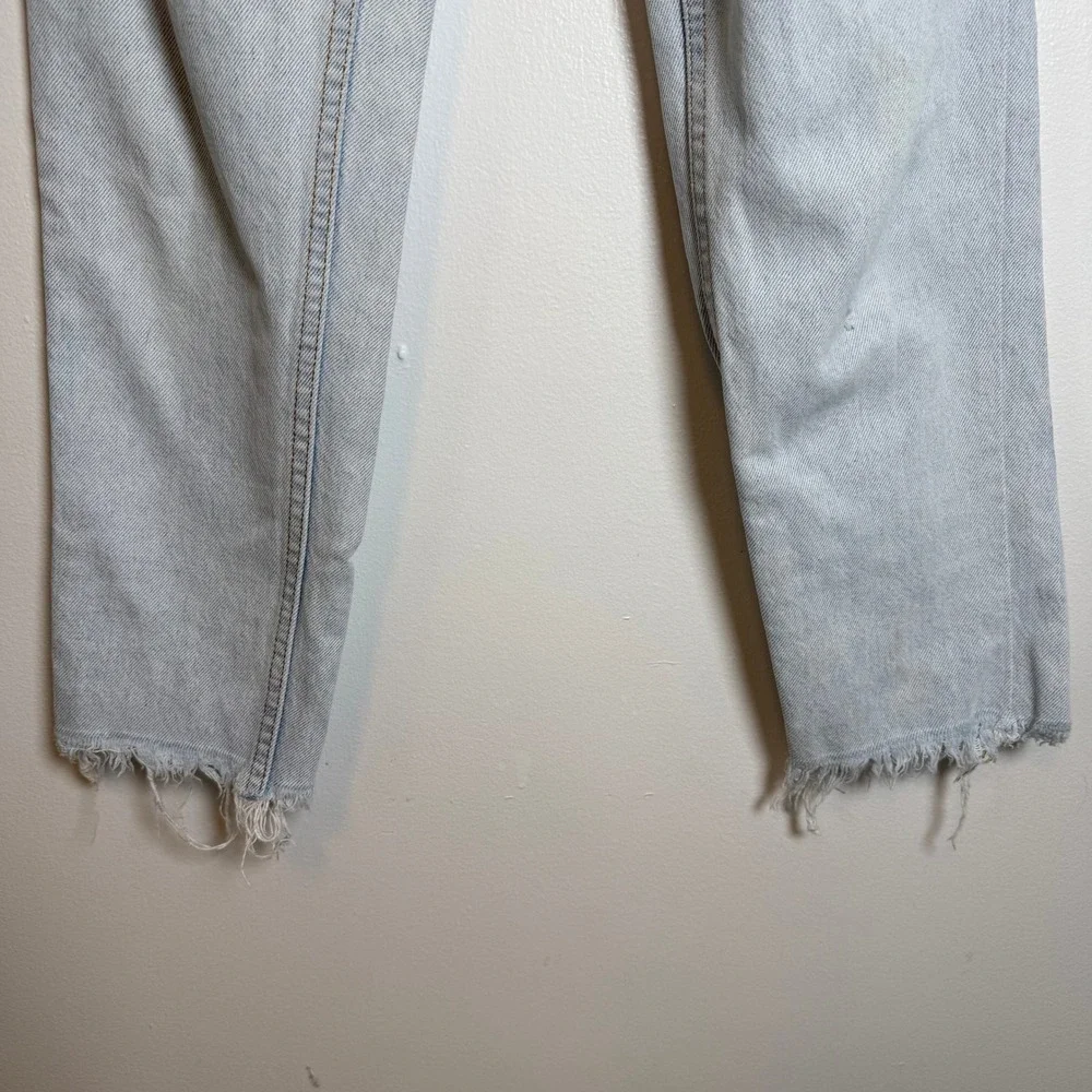 Levi's 550 Jeans Light Wash Distressed Frayed Hem Womens Size‎ 36x32 - Picture 3 of 7
